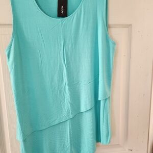Women's NWT Alfani tunic length tank top.
